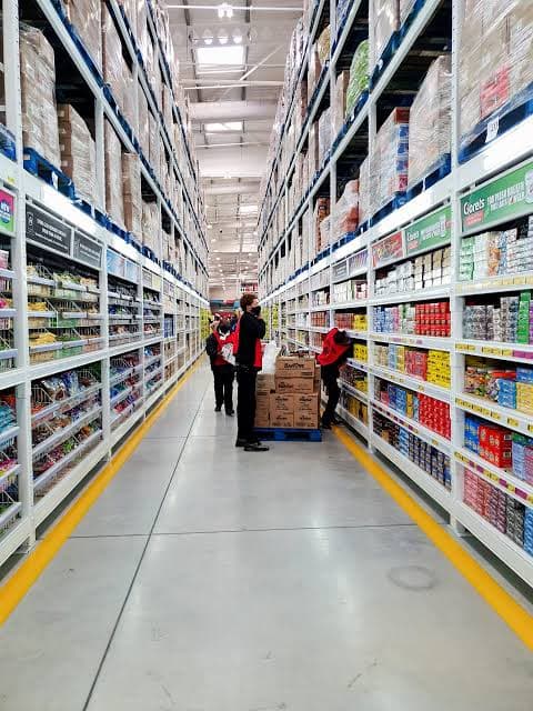 Retail & E-commerce industry